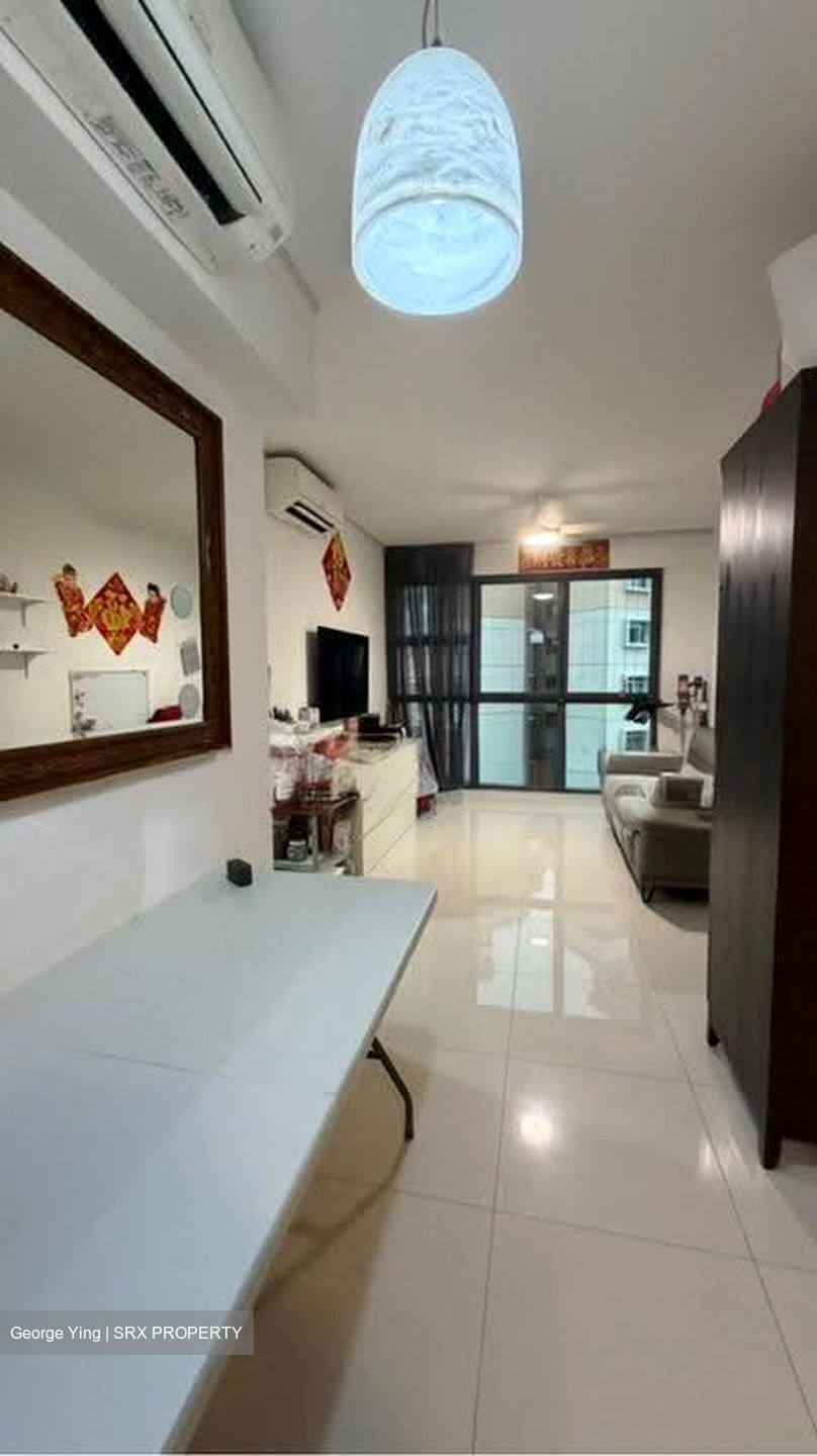 Prive (D19), Condominium #637407731